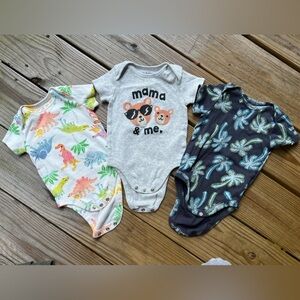 3 Old Navy 3-6M Infant Baby Snap Bodysuits Onesies